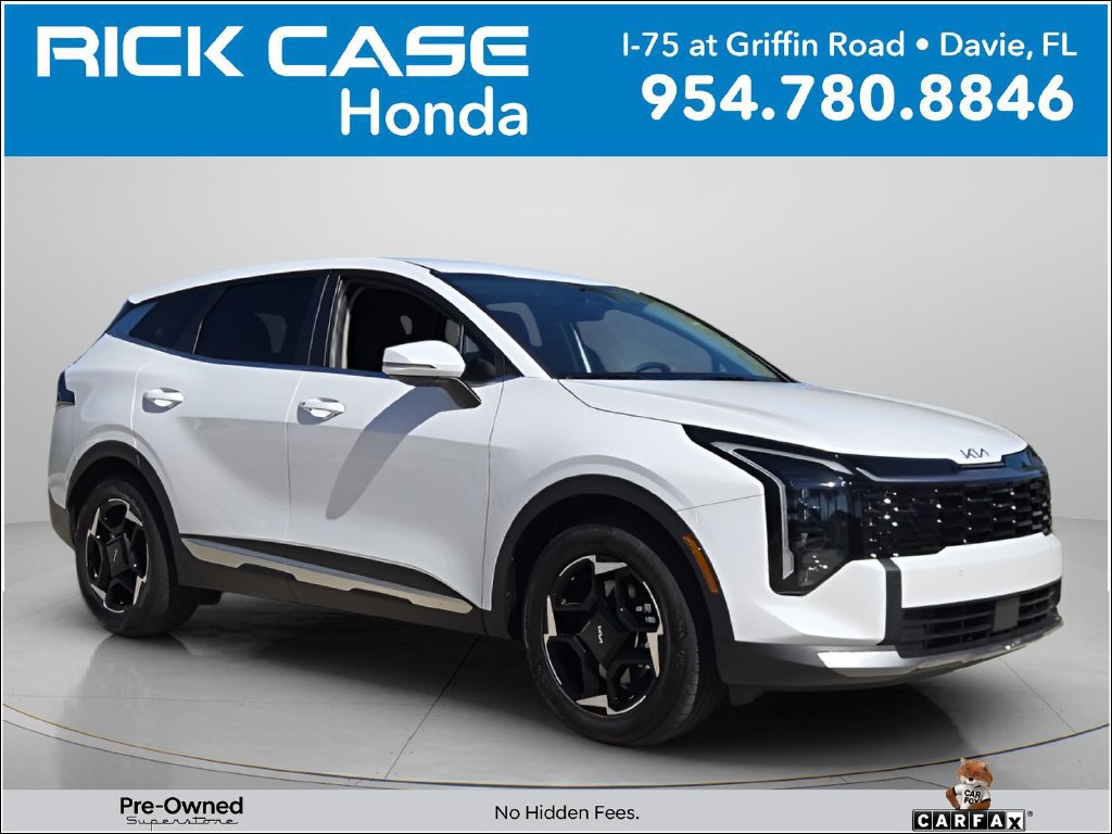 Used 2026 Kia Sportage EX FWD image 1