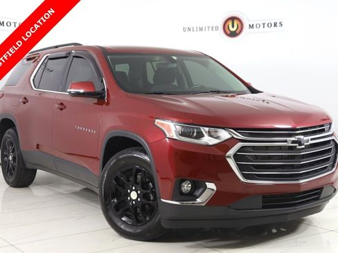Used 2020 Chevrolet Traverse LT image 1
