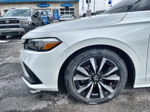 Used 2024 Honda Civic EX image 21