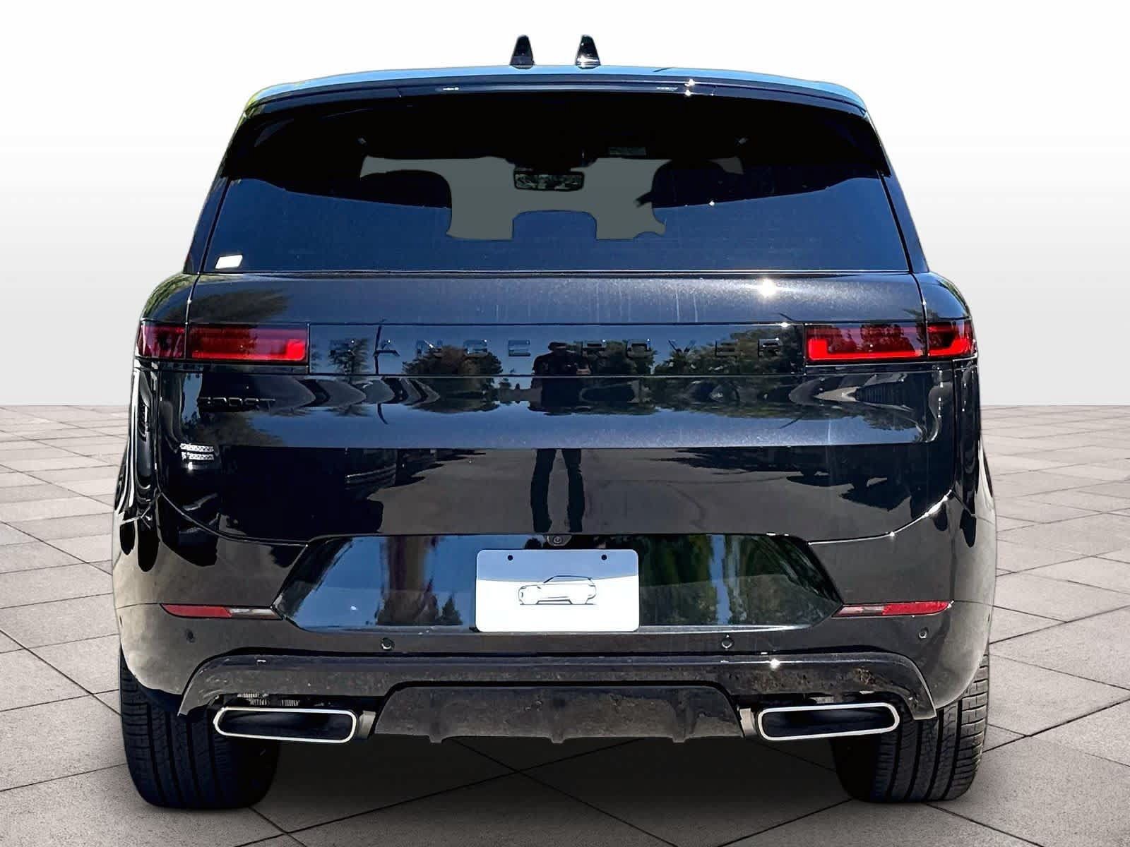 New 2026 Land Rover Range Rover Sport Dynamic SE AWD/4WD image 6