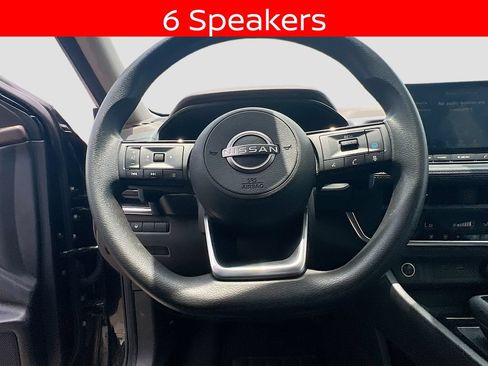 Used 2023 Nissan Rogue SV FWD image 11