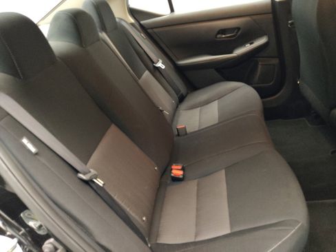 Used 2025 Nissan Sentra SV image 19