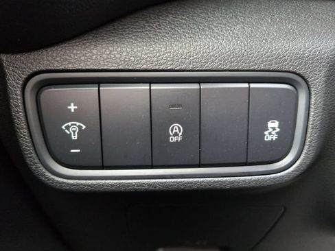 Used 2022 Kia Soul LX FWD image 28