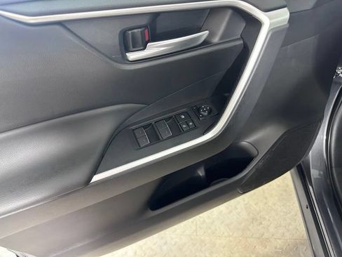 Used 2024 Toyota RAV4 XLE AWD/4WD image 16