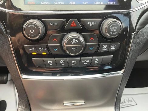 Used 2020 Jeep Grand Cherokee Altitude AWD/4WD image 29