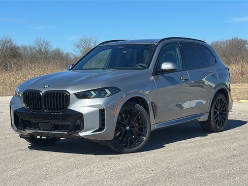 New 2026 BMW X5 xDrive40i w/ M Sport Package image 2
