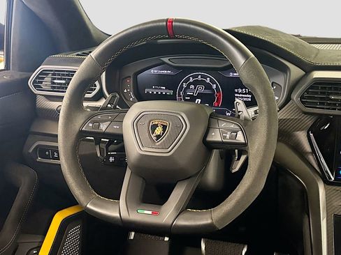 Used 2024 Lamborghini Urus Performante image 19