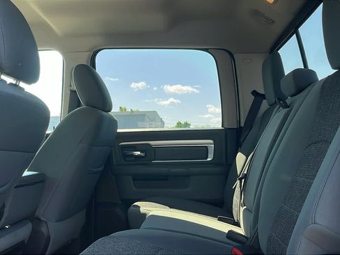 Used 2019 RAM 1500 Big Horn AWD/4WD image 26