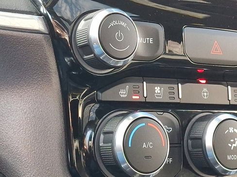 Certified 2022 RAM 1500 Laramie image 30