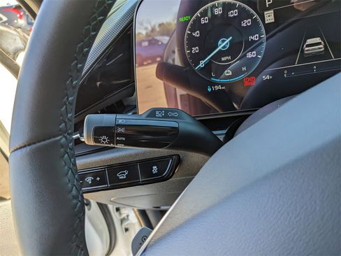 Certified 2025 Kia Niro Wind image 33