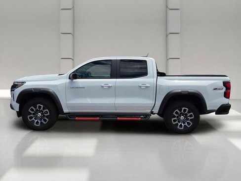 Certified 2023 Chevrolet Colorado Z71 w/ Z71 Convenience Package 2 AWD/4WD image 2