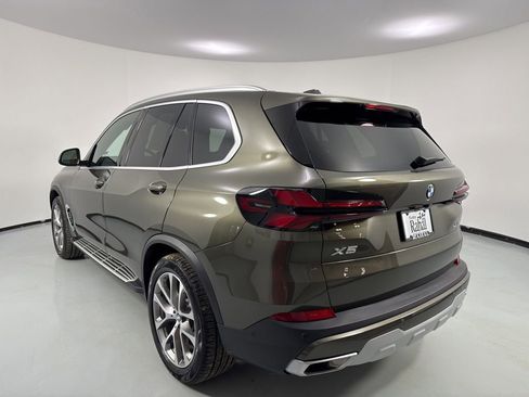Certified 2024 BMW X5 xDrive40i w/ Premium Package image 5