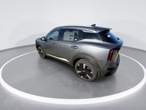 New 2026 Nissan Kicks SR image 6