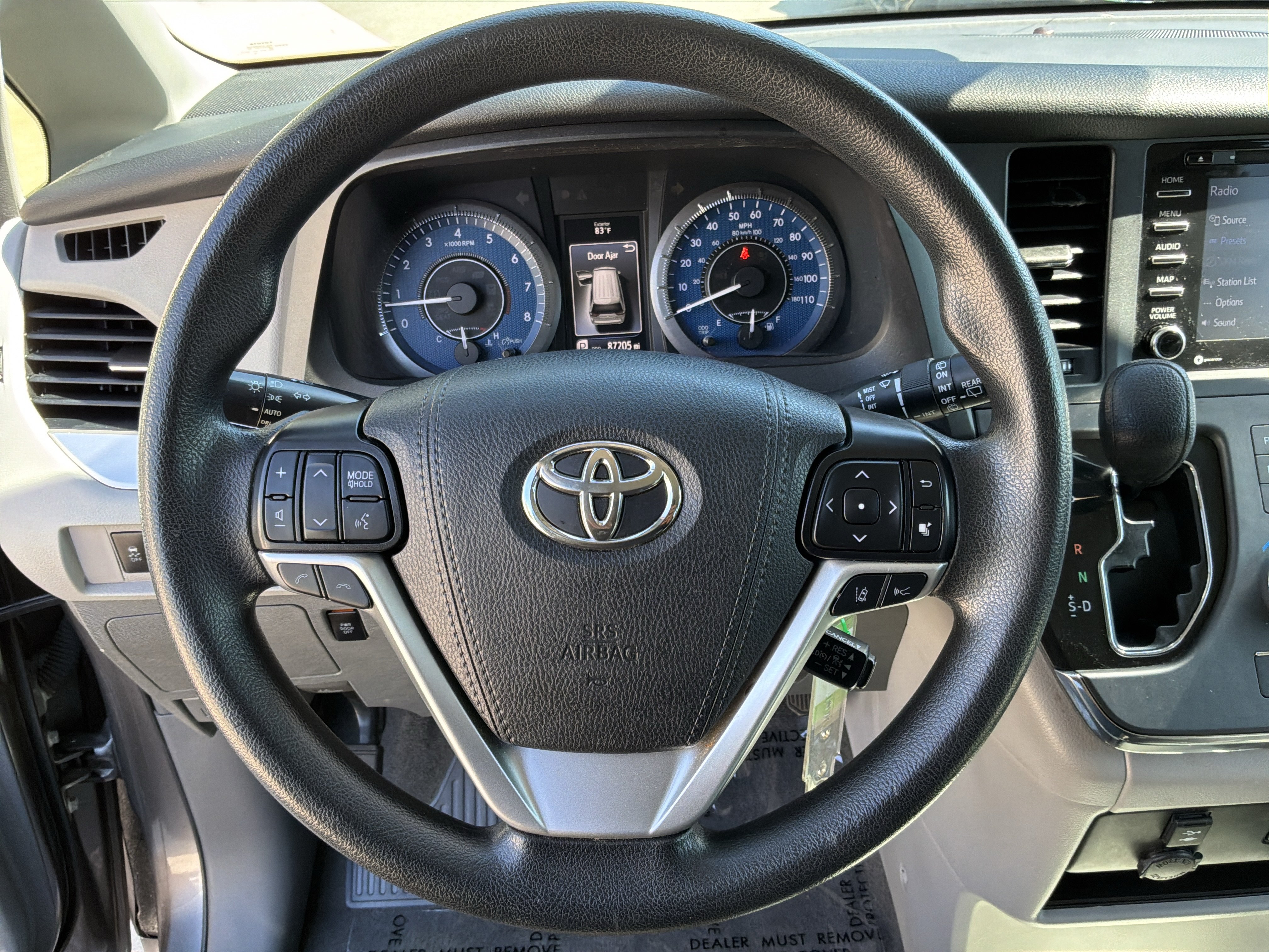 Used 2019 Toyota Sienna LE FWD image 18