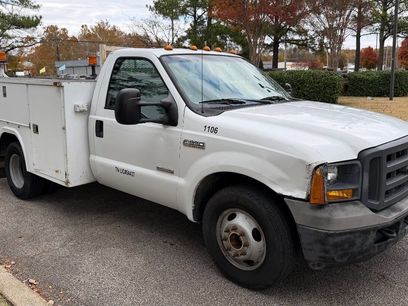 Used 2005 Ford F350 2WD Regular Cab DRW Super Duty