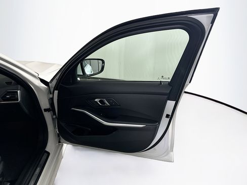 Used 2024 BMW 330i Sedan image 33