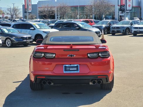 Used 2021 Chevrolet Camaro SS image 6