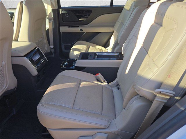 Used 2024 Lincoln Aviator Reserve w/ Equipment Group 201A RWD image 19