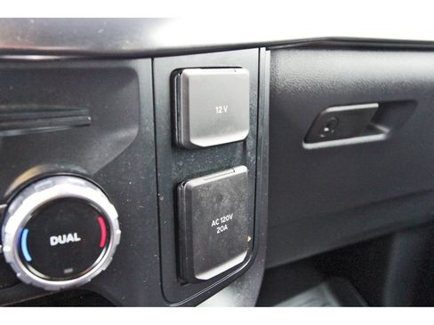 Used 2025 Ford F150 Raptor AWD/4WD image 30