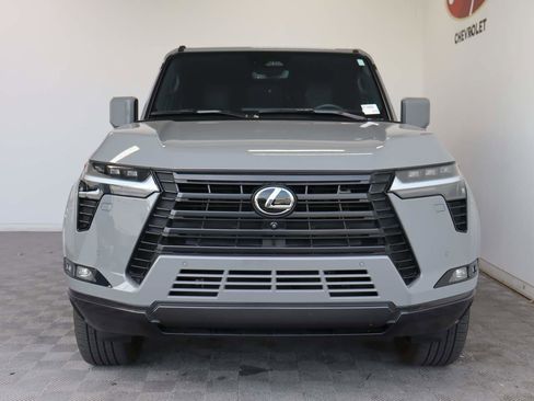 Used 2024 Lexus GX 550 w/ Accessory Package (Z1) AWD/4WD image 2