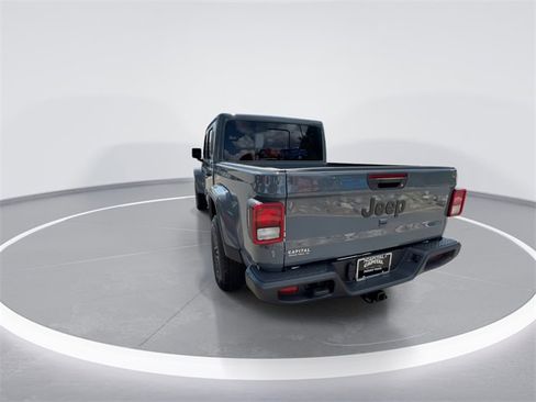 New 2025 Jeep Gladiator Sport image 7