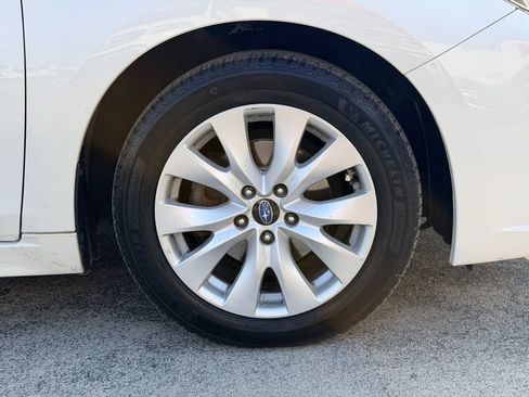 Used 2015 Subaru Legacy 2.5i Premium w/ Moonroof Package AWD/4WD image 28