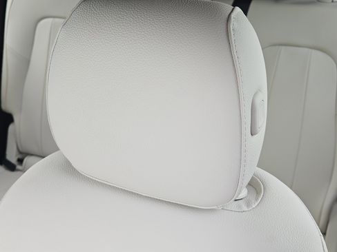 Certified 2025 Mercedes-Benz GLB 250 image 15