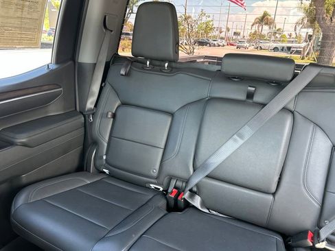 Used 2024 GMC Sierra 1500 SLT AWD/4WD image 12