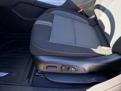 New 2026 Chevrolet Blazer LT image 11