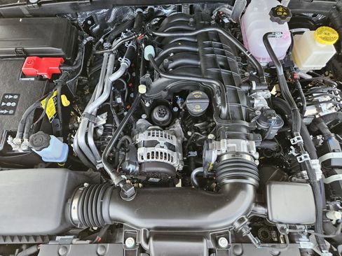 New 2026 Jeep Gladiator Sport AWD/4WD image 28