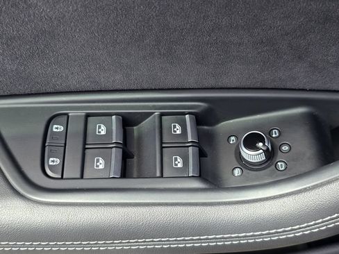 Used 2023 Audi S4 Premium Plus w/ Premium Plus Package AWD/4WD image 31