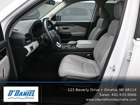 Used 2025 Honda Pilot EX-L image 25