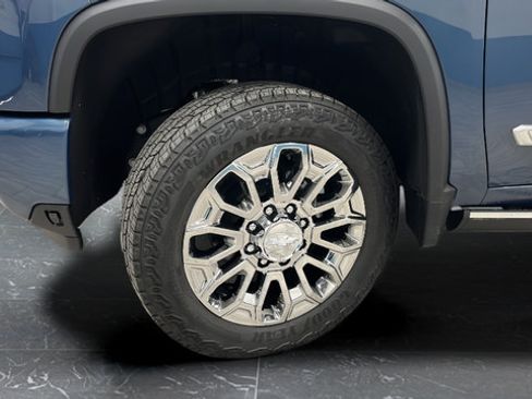 New 2026 Chevrolet Silverado 2500 High Country w/ High Country Premium Package AWD/4WD image 39
