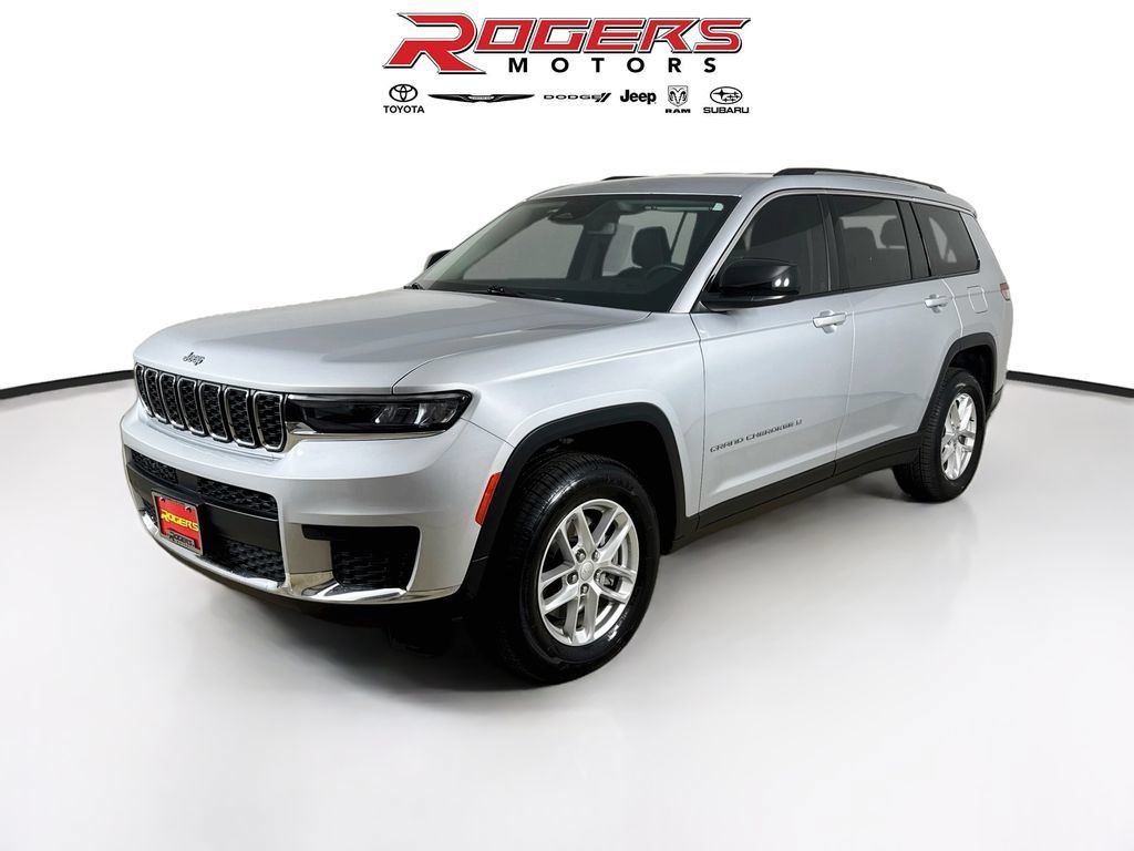 Certified 2023 Jeep Grand Cherokee L Laredo w/ Luxury Tech Group I AWD/4WD image 3