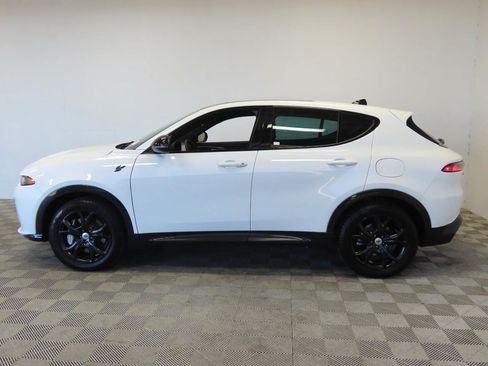 Used 2024 Dodge Hornet R/T Plus w/ R/T Blacktop Package AWD/4WD image 5