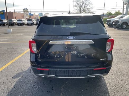 Used 2023 Ford Explorer XLT w/ Equipment Group 202A AWD/4WD image 6