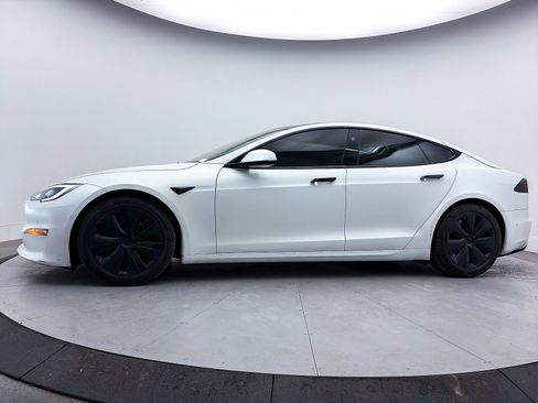 Used 2022 Tesla Model S image 35
