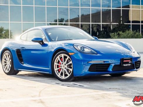 Used 2017 Porsche 718 Cayman S image 9