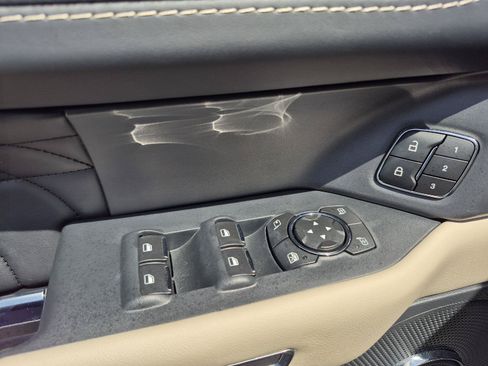 Certified 2024 Ford Expedition Platinum RWD image 7