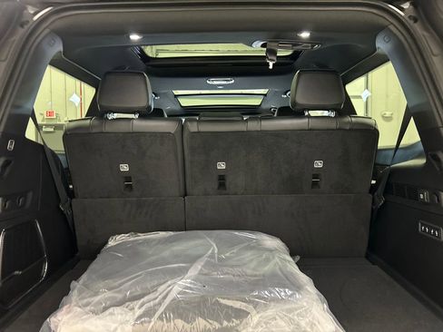 New 2026 Jeep Grand Wagoneer Limited AWD/4WD image 34