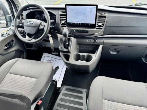Used 2022 Ford Transit 350 XLT RWD image 12
