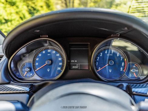 Used 2018 Maserati GranTurismo Sport RWD image 39