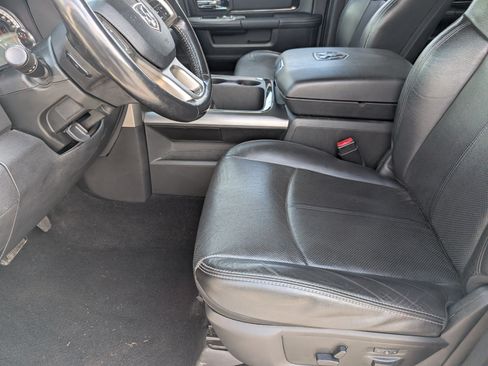 Used 2018 RAM 2500 Laramie w/ Sport Appearance Group AWD/4WD image 11