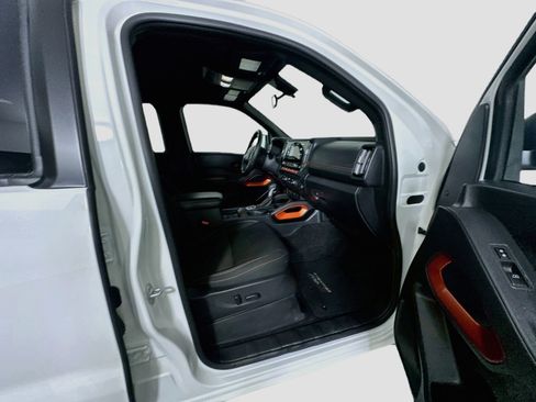 Used 2026 Nissan Frontier PRO-4X AWD/4WD image 29