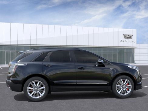 New 2026 Cadillac XT5 Sportv w/ LPO, Floor Liner Package AWD/4WD image 5