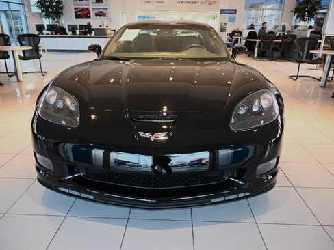 Used 2010 Chevrolet Corvette Grand Sport image 2