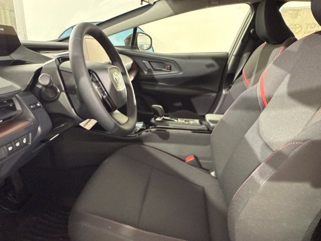New 2026 Toyota Prius Plug-In Hybrid FWD image 17