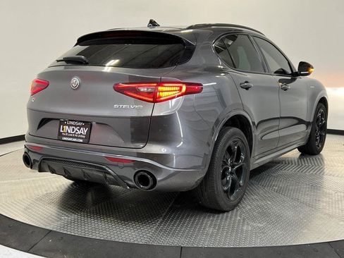 Used 2022 Alfa Romeo Stelvio Veloce image 7