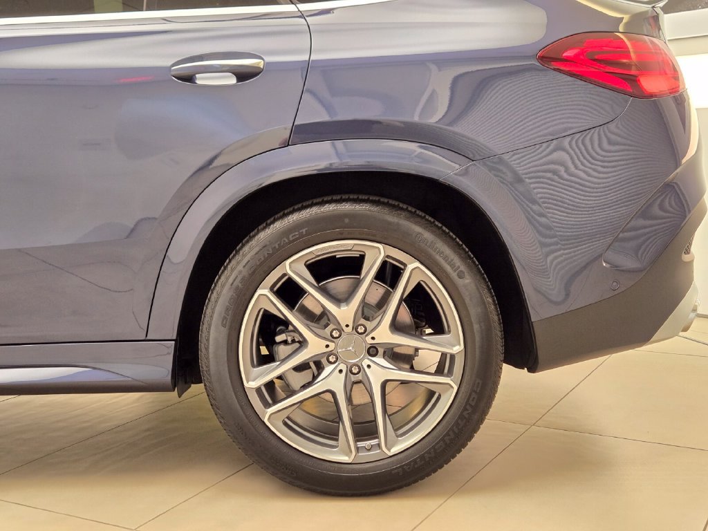 Used 2025 Mercedes-Benz GLE 53 AMG 4MATIC Coupe image 14