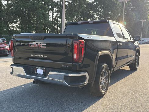 Used 2025 GMC Sierra 1500 SLT AWD/4WD image 4